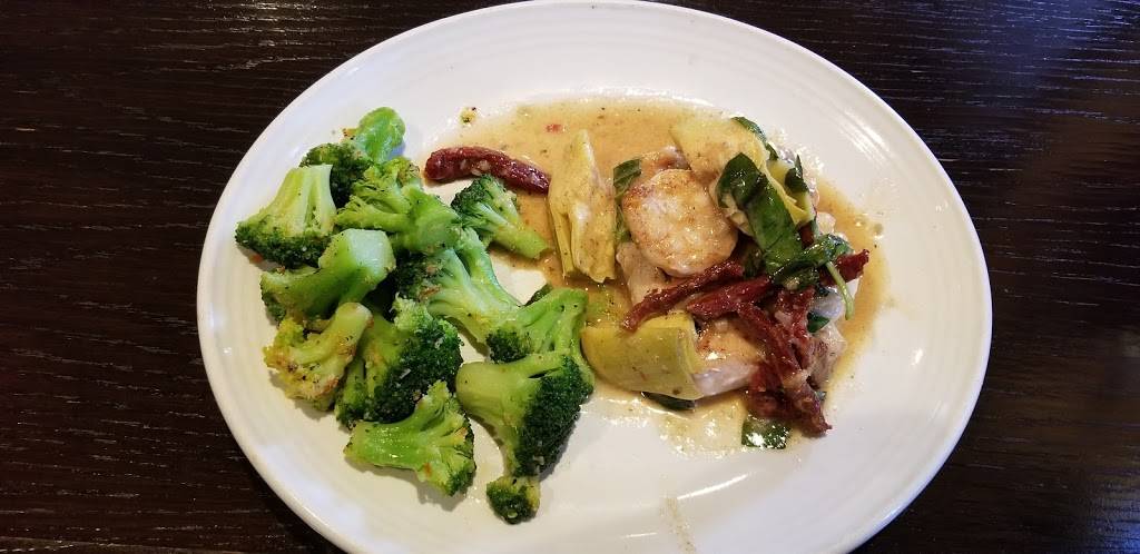 Carrabbas Italian Grill | restaurant | 730 Smithtown Bypass, Smithtown, NY 11787, USA | 6312651304 OR +1 631-265-1304