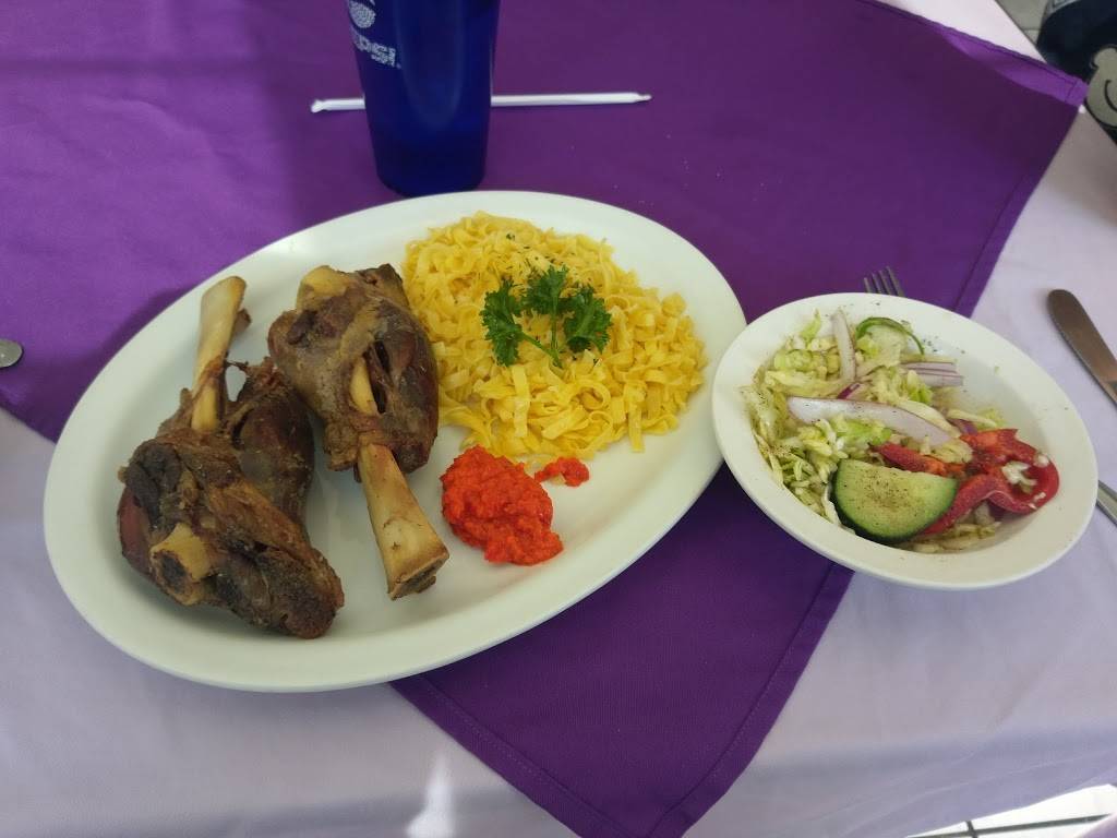 Chef Alisahs Restaurant | restaurant | 5931 N Oracle Rd, Tucson, AZ 85704, USA | 5208875305 OR +1 520-887-5305