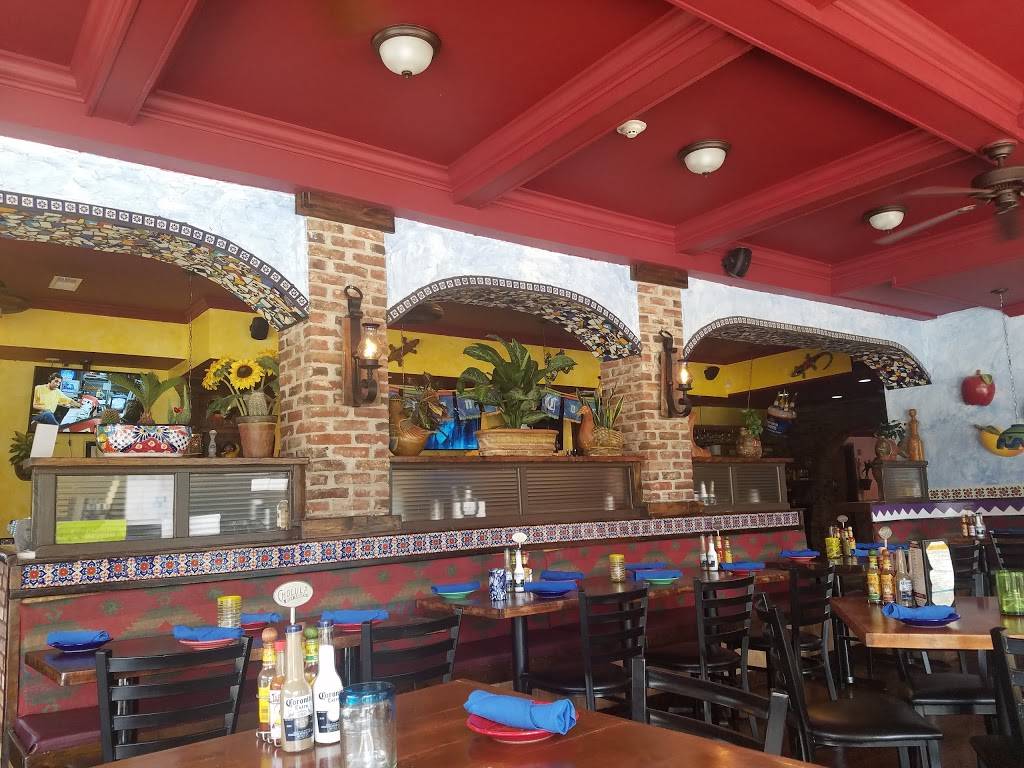 Rio Bravo Tacos & Tequila | restaurant | 77 N Main St, Norwalk, CT 06854, USA | 2039399556 OR +1 203-939-9556