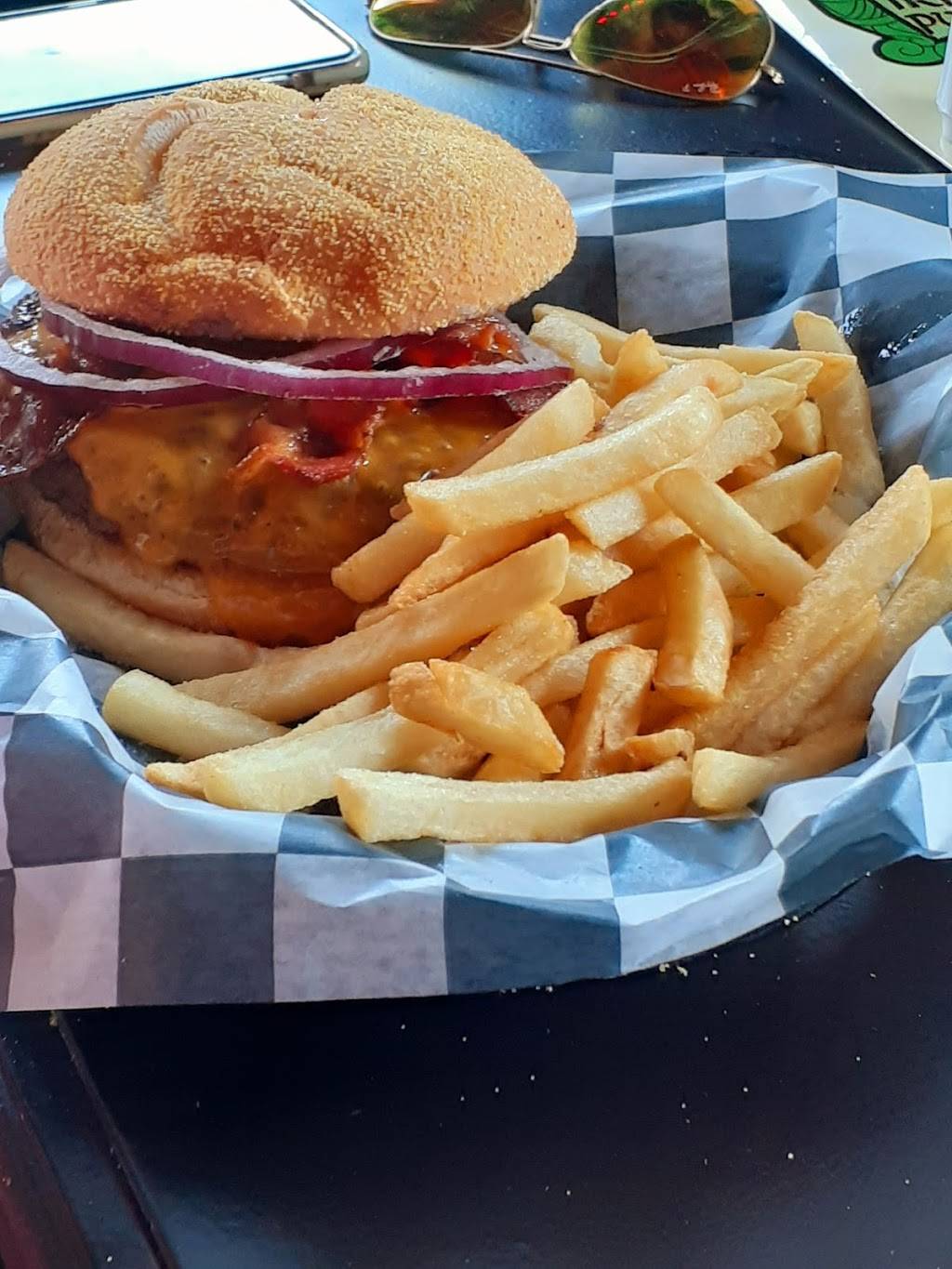 McArthurs Irish Pub | restaurant | 9246 4th St N, St. Petersburg, FL 33702, USA | 7279147474 OR +1 727-914-7474