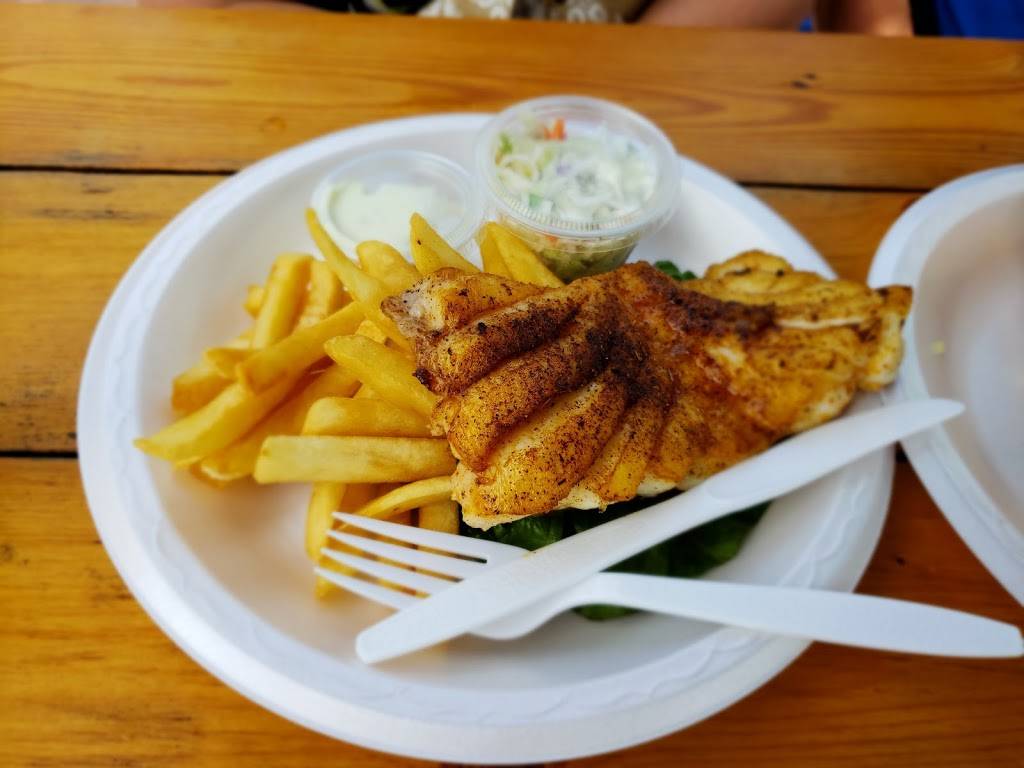 Paradise Grille | restaurant | 900 Gulf Way, Pass-a-Grille Beach, FL 33706, USA | 7279548957 OR +1 727-954-8957