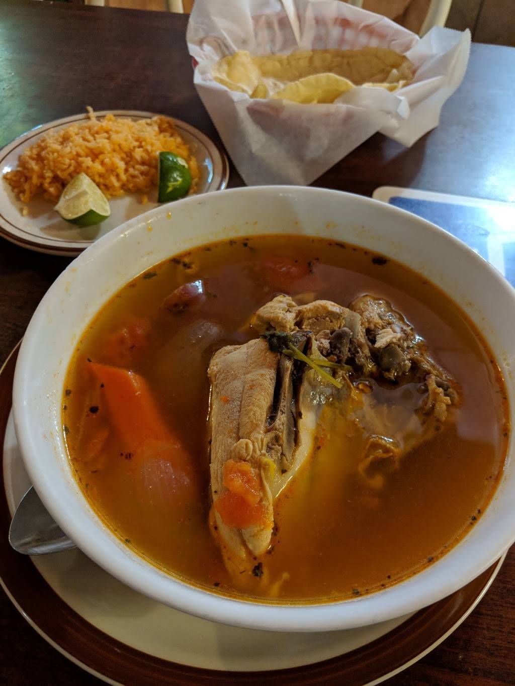 El Cochinito Contento | restaurant | 88 E Olive Ave, Fresno, CA 93728, USA | 5594862833 OR +1 559-486-2833