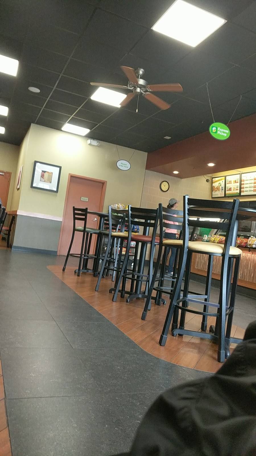 Subway Restaurants | restaurant | Stone Creek Village Shopping Center, 461 Canyon Del Rey Blvd, Monterey, CA 93940, USA | 8312753000 OR +1 831-275-3000