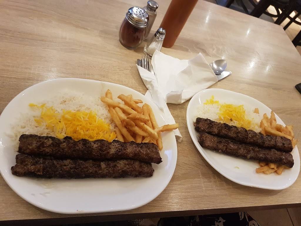 Kabob Hut | restaurant | 170 University Ave W, Waterloo, ON N2L 3E9, Canada | 5198800606 OR +1 519-880-0606