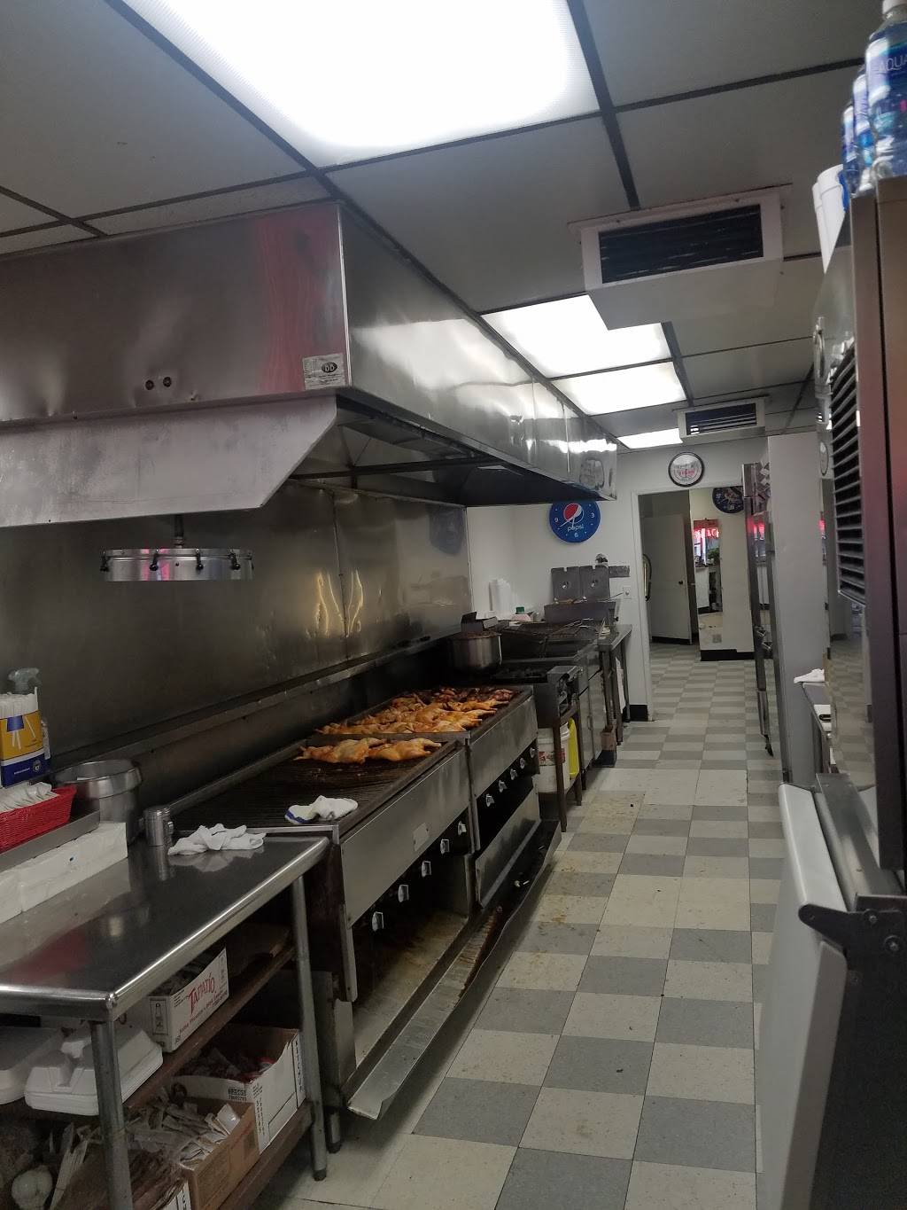 Captain Mike Restaurant | restaurant | 815 W 19th St, Costa Mesa, CA 92627, USA | 9496452875 OR +1 949-645-2875