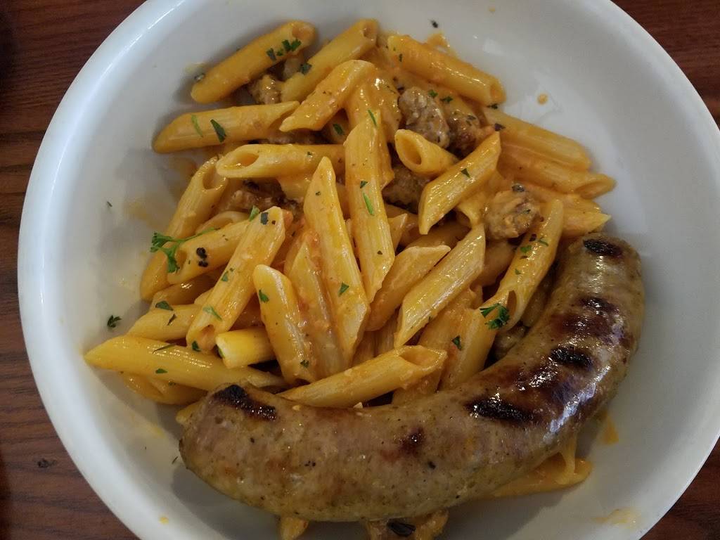 Tuccis | restaurant | 1560 IL-50, Bourbonnais, IL 60914, USA | 8159291875 OR +1 815-929-1875