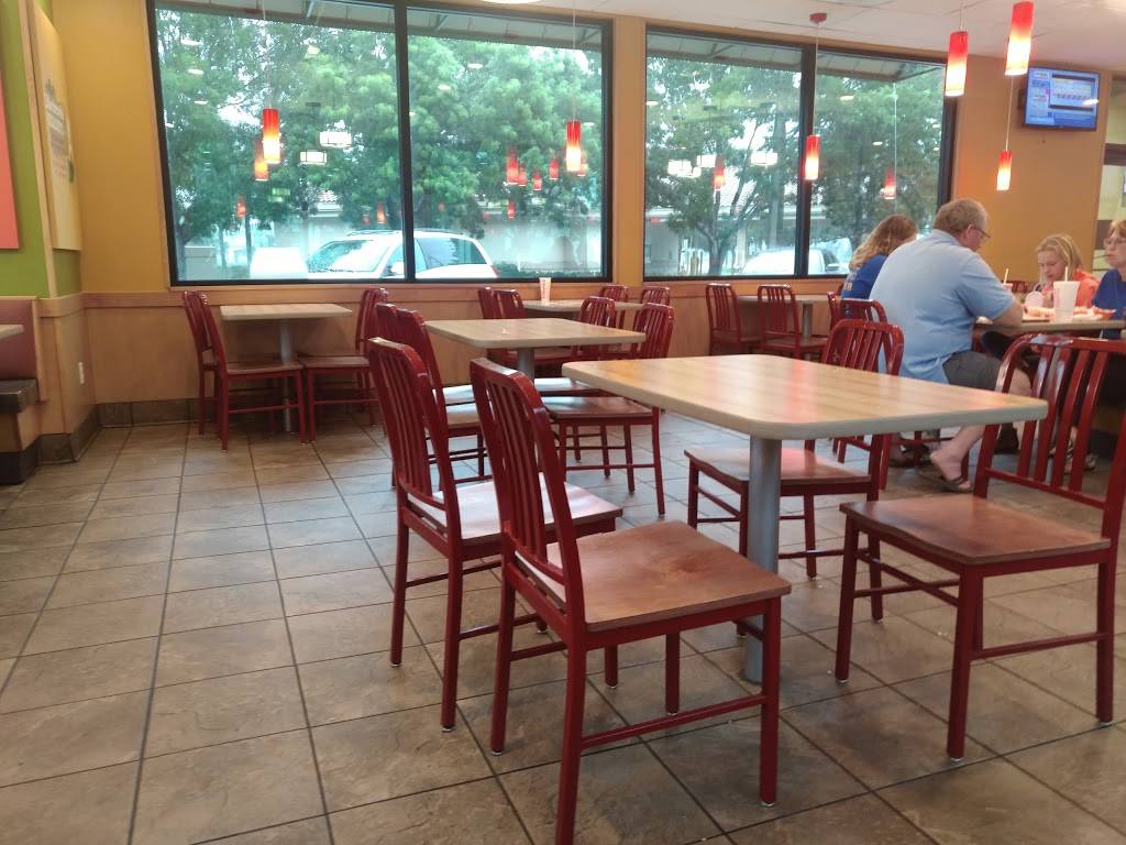 Popeyes Louisiana Kitchen | restaurant | 81 Hancock Bridge Pkwy West, Cape Coral, FL 33991, USA | 2395740067 OR +1 239-574-0067