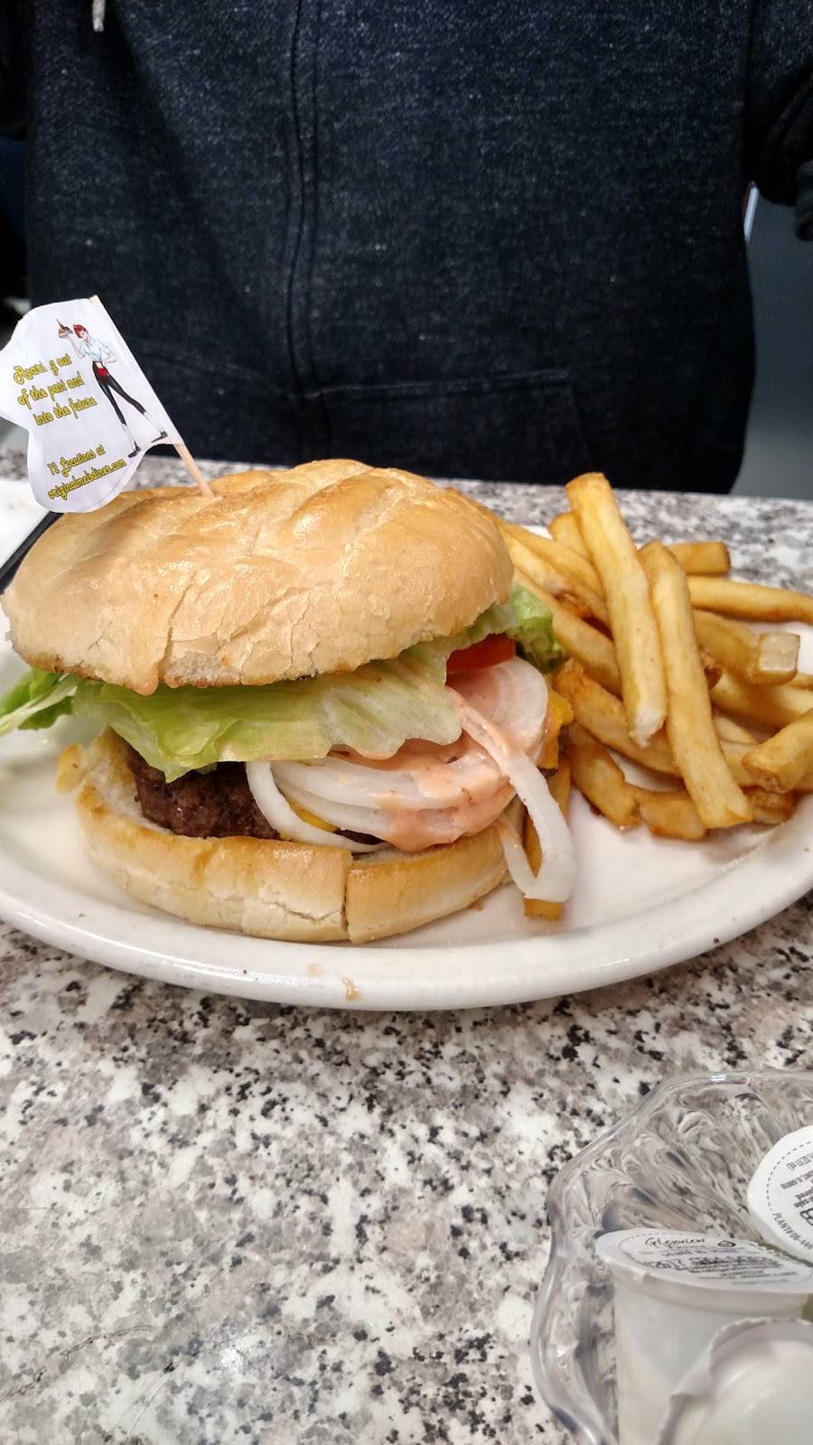 The Original Mels Diner | restaurant | 171 Nut Tree Pkwy, Vacaville, CA 95687, USA | 7074514811 OR +1 707-451-4811