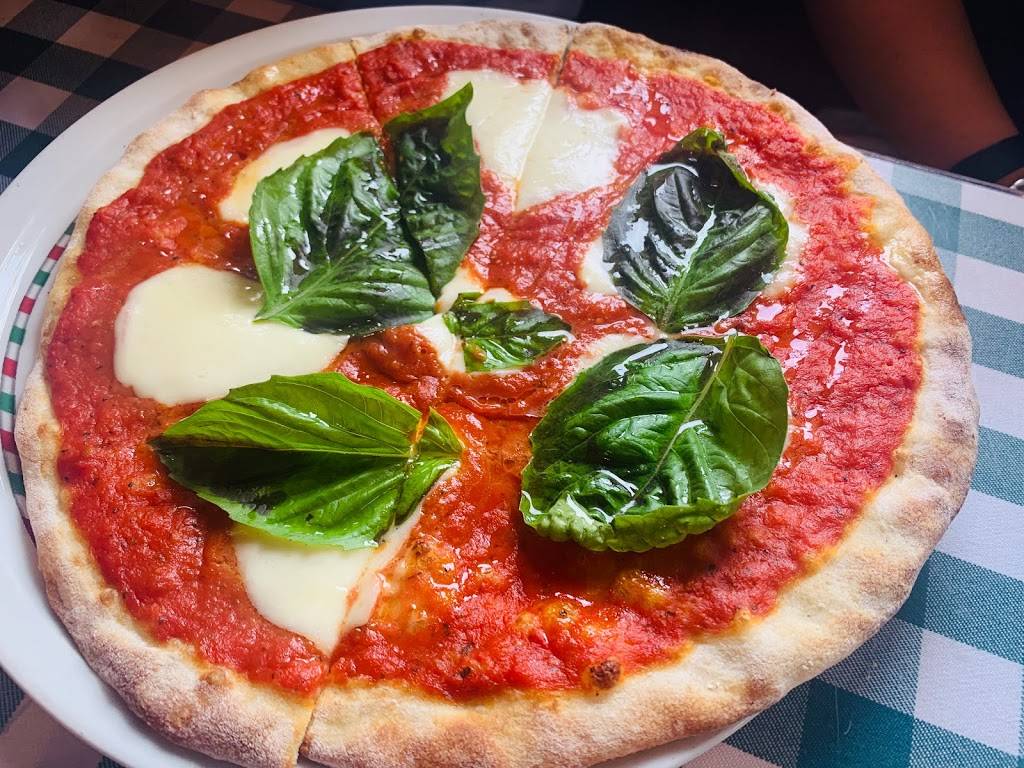 Papa Giuseppes | restaurant | 26 Lakeshore Rd E, Mississauga, ON L5G 1C8, Canada | 9059905009 OR +1 905-990-5009