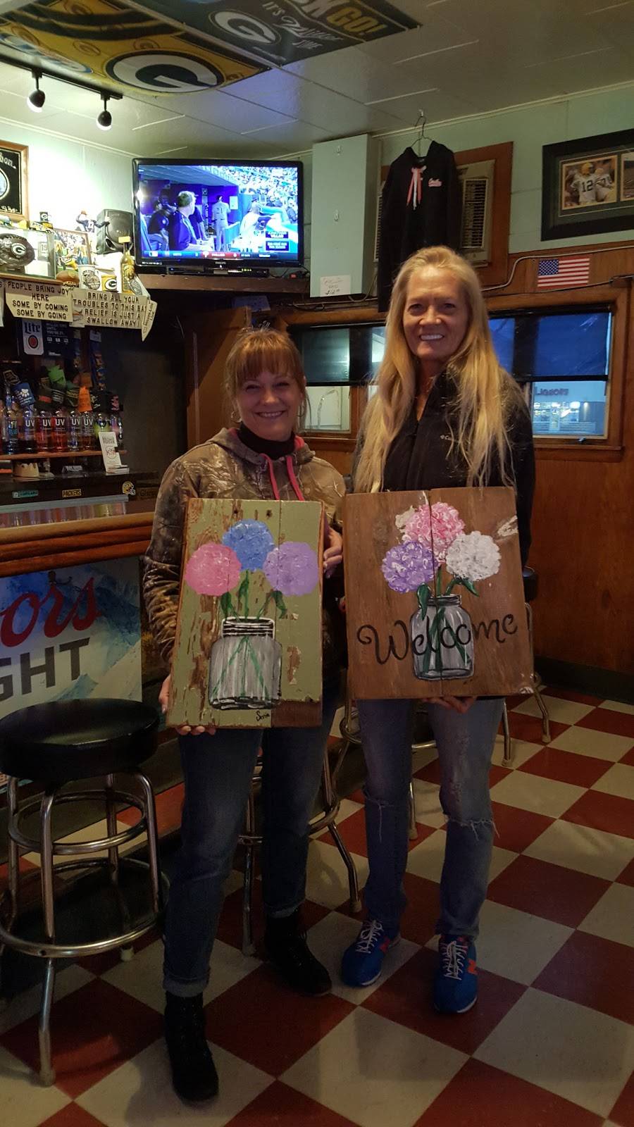 Cave Inn | restaurant | 1234 US-12, Roberts, WI 54023, USA | 7157493892 OR +1 715-749-3892