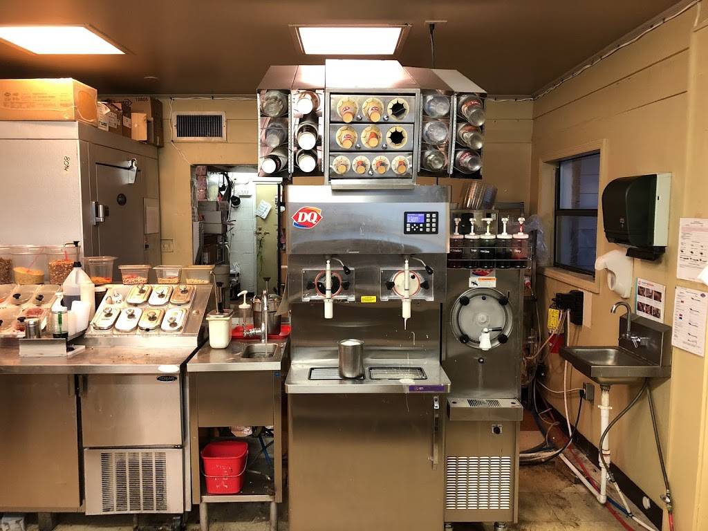 Dairy Queen | restaurant | 33 Hwy 441 N, Clayton, GA 30525, USA | 7067825598 OR +1 706-782-5598