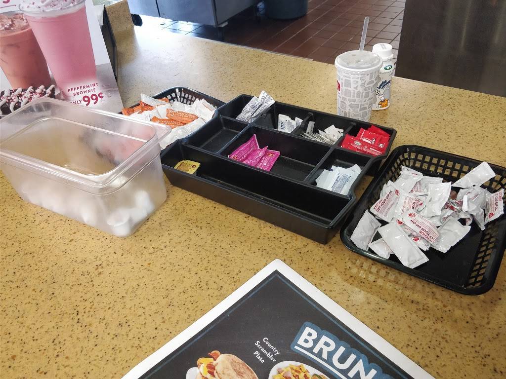 Jack in the Box | restaurant | 8497 S Sam Houston Pkwy E, Houston, TX 77075, USA | 7139879111 OR +1 713-987-9111