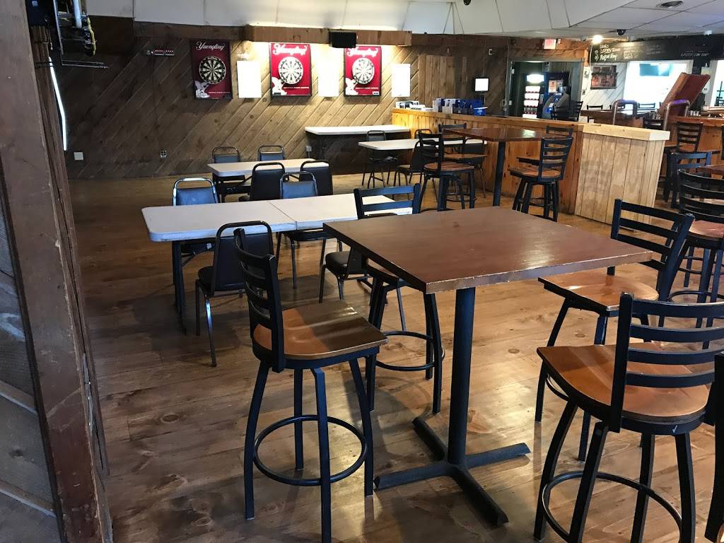 RAIL TRAIL ALE HOUSE | restaurant | 23 Point Grove Rd, Southwick, MA 01077, USA | 4139980555 OR +1 413-998-0555