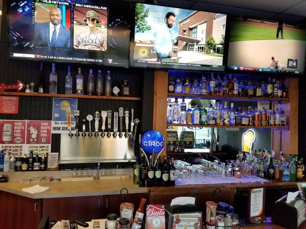 Straw Hat Pizza | restaurant | 901 Marina Village Pkwy, Alameda, CA 94501, USA | 5108648600 OR +1 510-864-8600