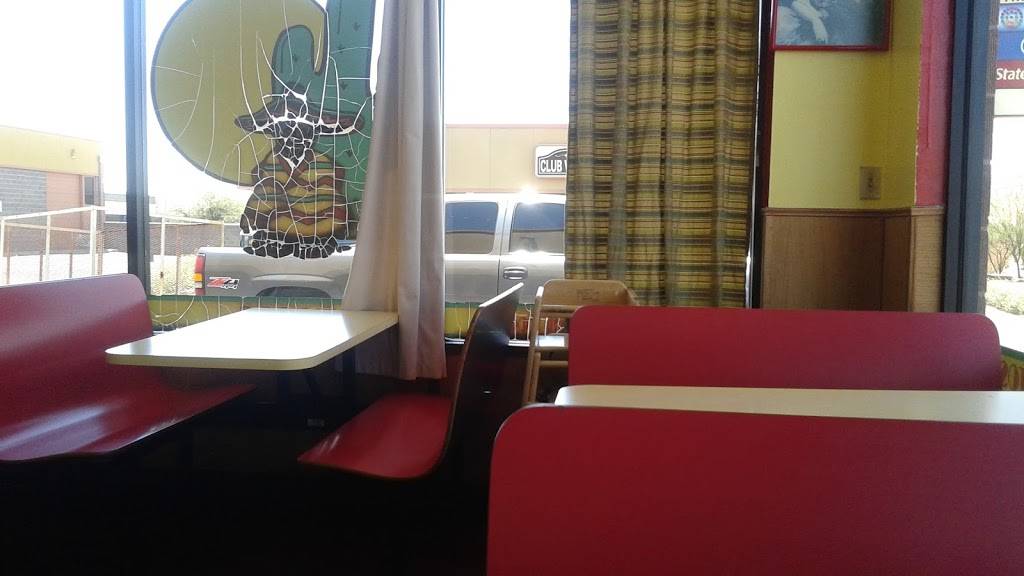 Nicos | restaurant | 4231 W Ina Rd # 141, Tucson, AZ 85741, USA | 5207442444 OR +1 520-744-2444