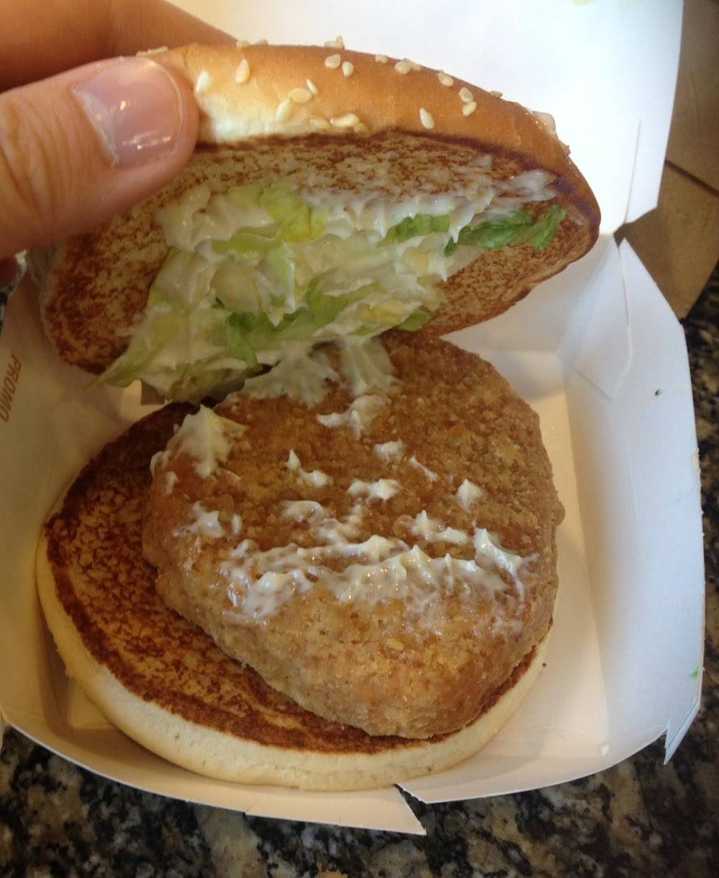 McDonalds | cafe | 8300 Boulevard Newman, LaSalle, QC H8N 1X9, Canada | 5143651223 OR +1 514-365-1223