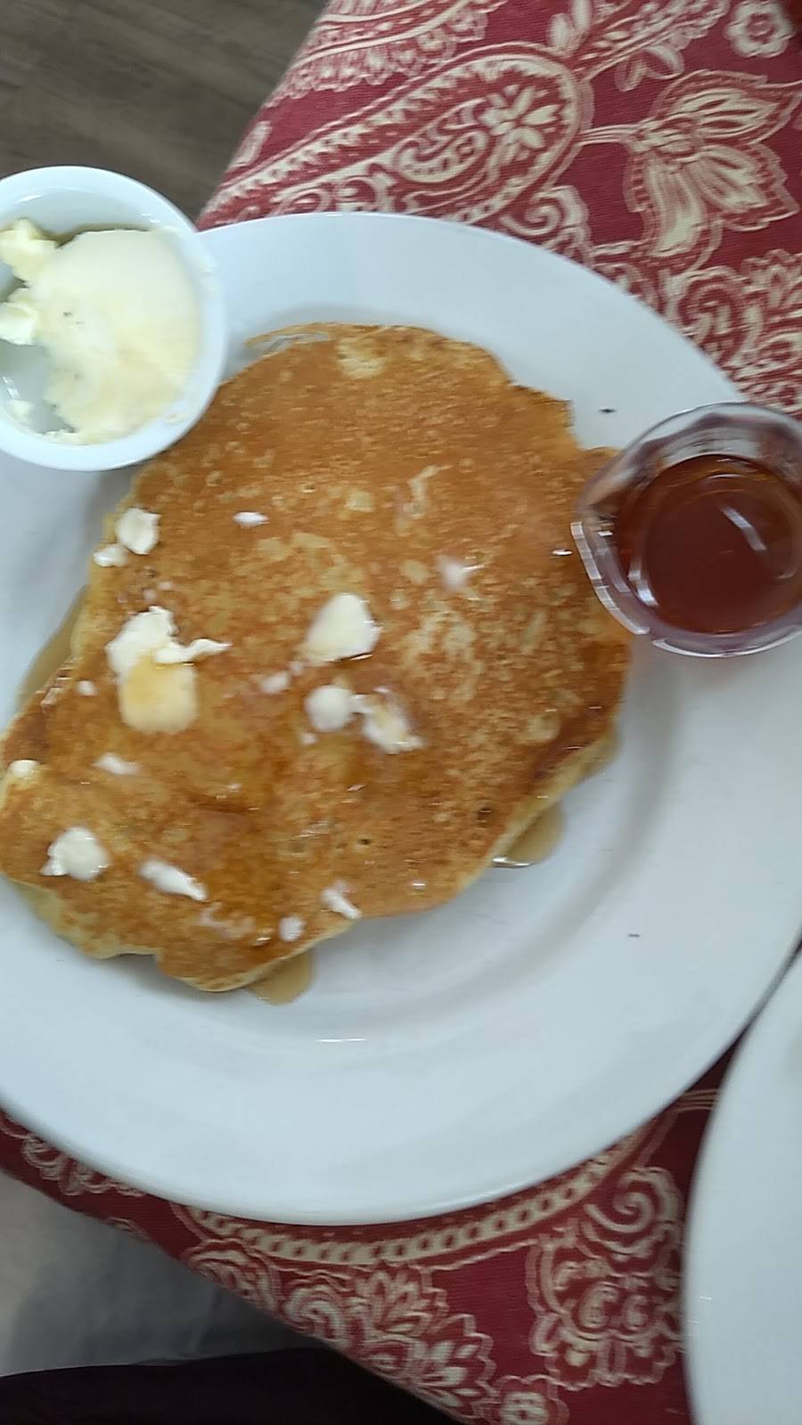 The Station Restaurant | restaurant | 50 School St, Pawlet, VT 05761, USA | 8023252503 OR +1 802-325-2503