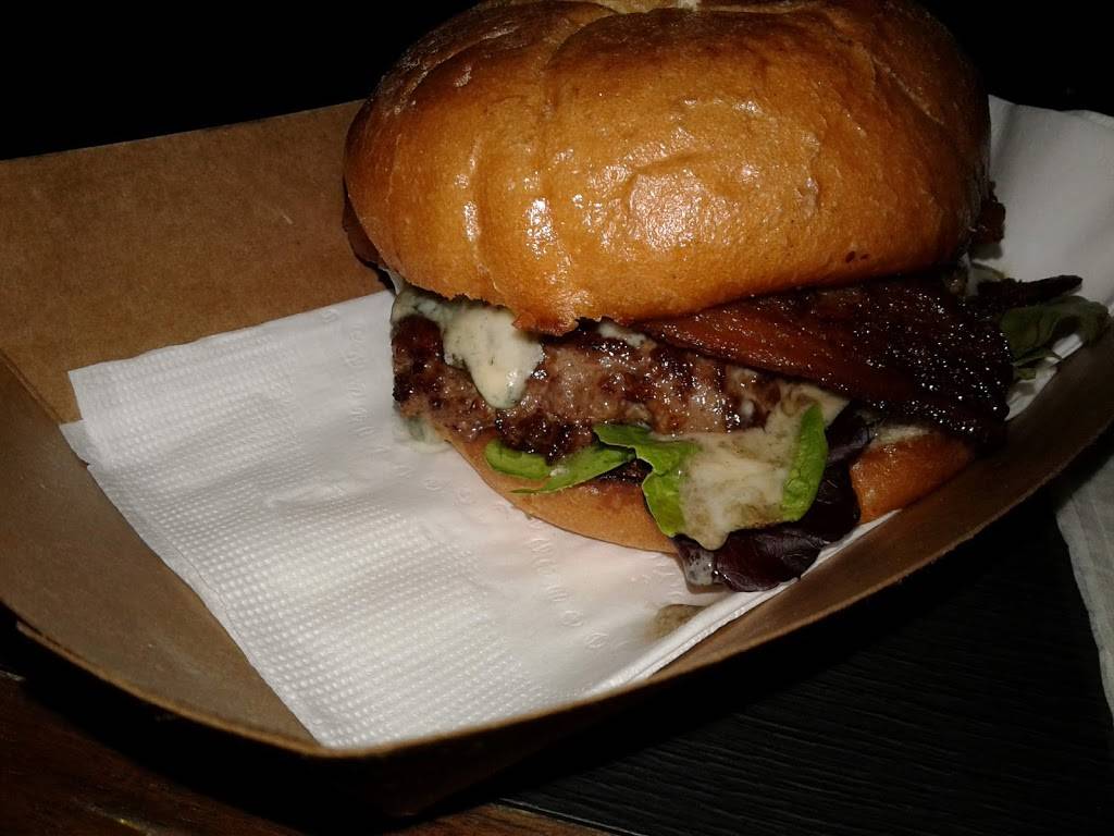 Lay Low | restaurant | 6015 SE Powell Blvd, Portland, OR 97206, USA | 5037744645 OR +1 503-774-4645