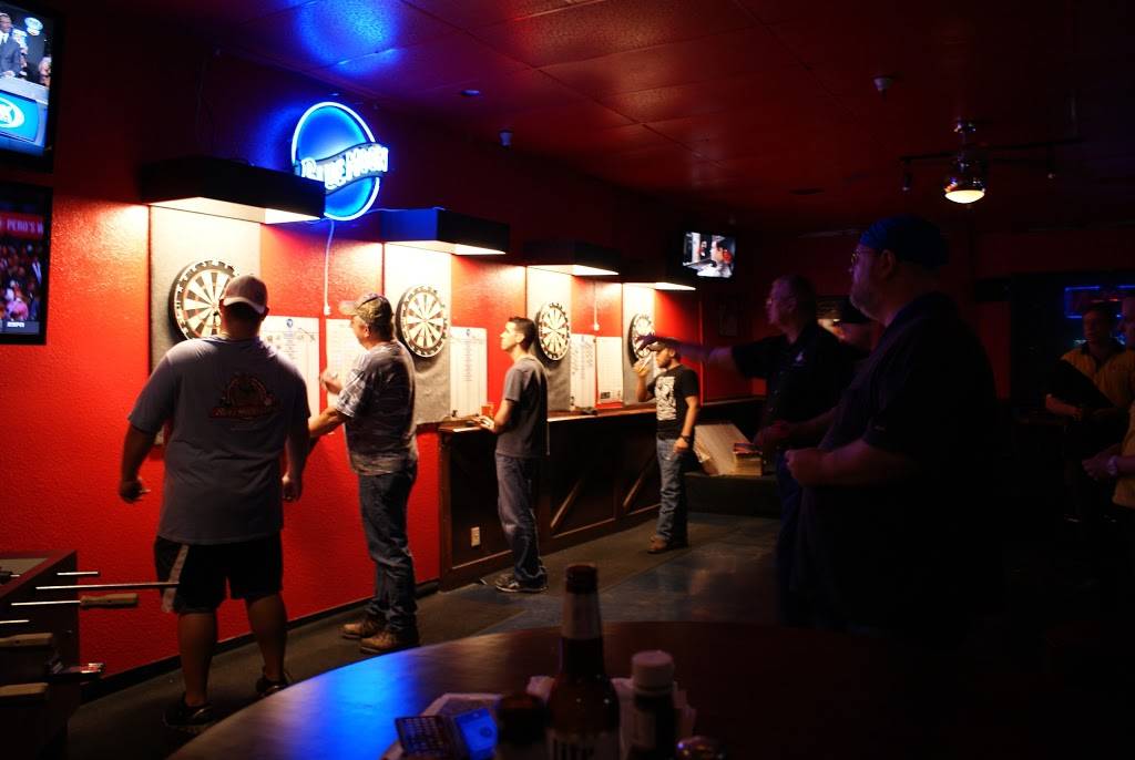 Tailgate Sports Bar & Grill | restaurant | 930 W Broadway Rd, Tempe, AZ 85282, USA | 4808942337 OR +1 480-894-2337