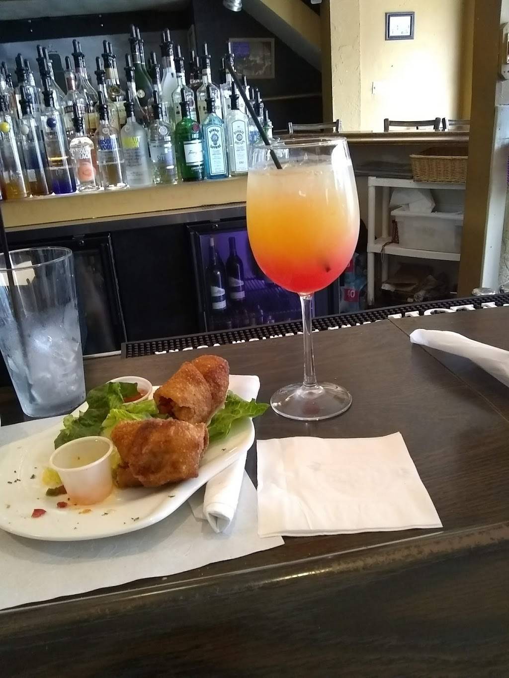 Harvard Wine & Grill | restaurant | 14201 Harvard Ave, Cleveland, OH 44128, USA | 2162951818 OR +1 216-295-1818