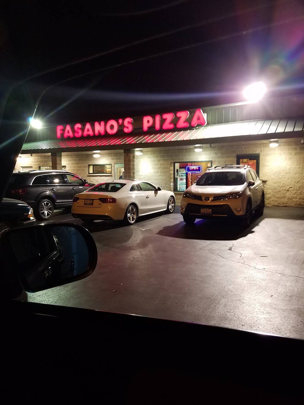Fasanos Pizza | restaurant | 8351 S Roberts Rd, Justice, IL 60458, USA | 7085986971 OR +1 708-598-6971