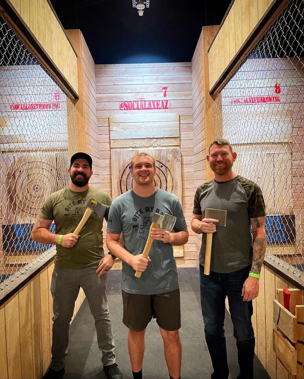 Social Axe Throwing | restaurant | 2530 S Val Vista Dr suite 103, Gilbert, AZ 85295, USA | 4804544231 OR +1 480-454-4231