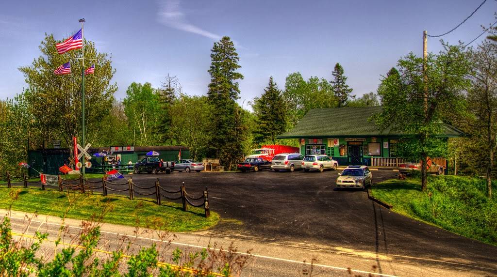 Cooks Crossing | restaurant | 237 E Main St, Searsport, ME 04974, USA | 2075482005 OR +1 207-548-2005