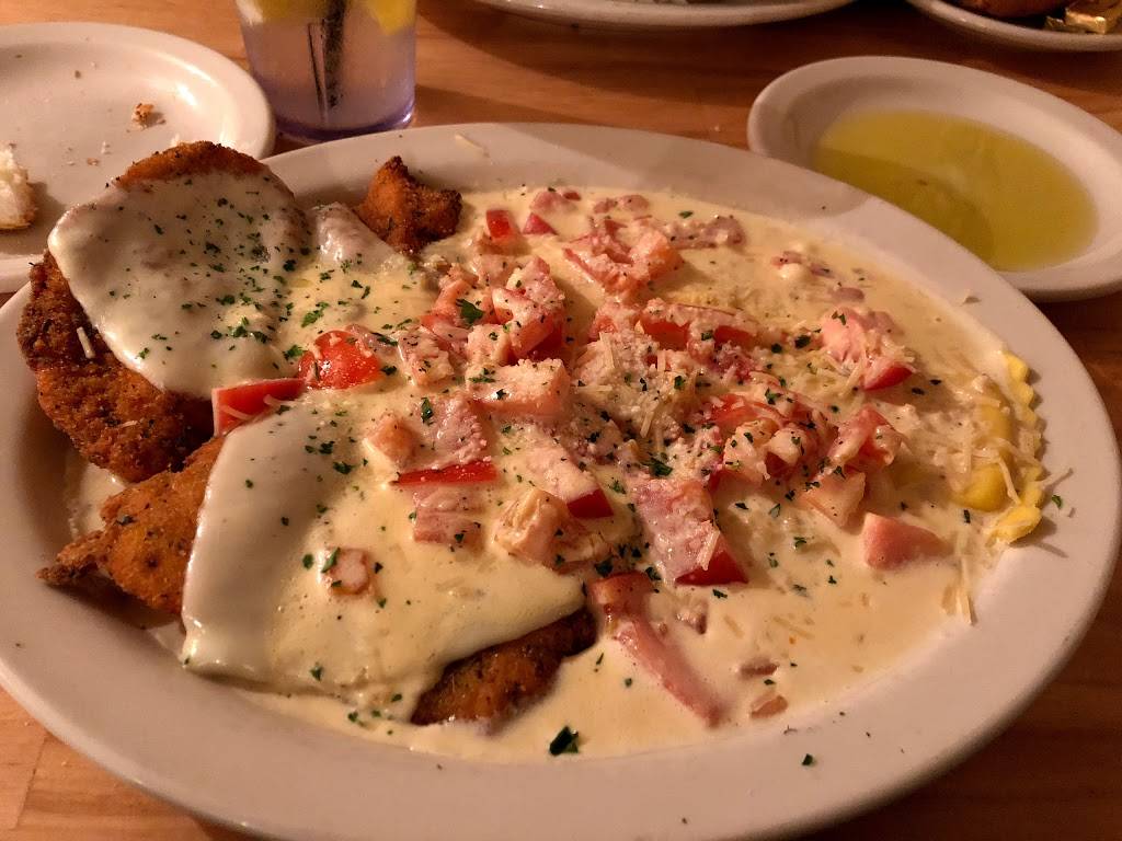 Johnny Macaronis | meal takeaway | 572 West St, East Bridgewater, MA 02333, USA | 5083789335 OR +1 508-378-9335