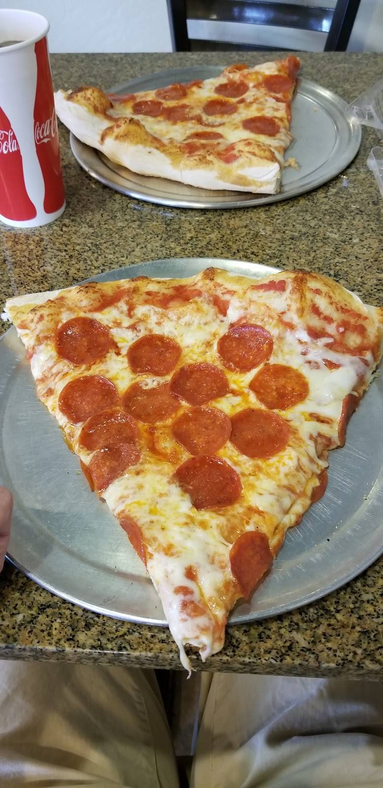 Mom & Doms Pizza | restaurant | 5025 Shawline St, San Diego, CA 92111, USA | 8582921511 OR +1 858-292-1511