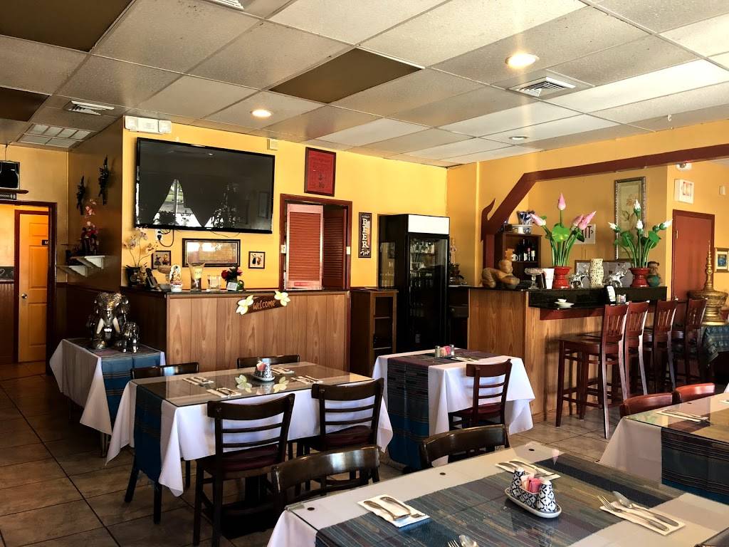 Thai Basil | restaurant | 4445 E Bay Dr # 301, Clearwater, FL 33764, USA | 7275326108 OR +1 727-532-6108