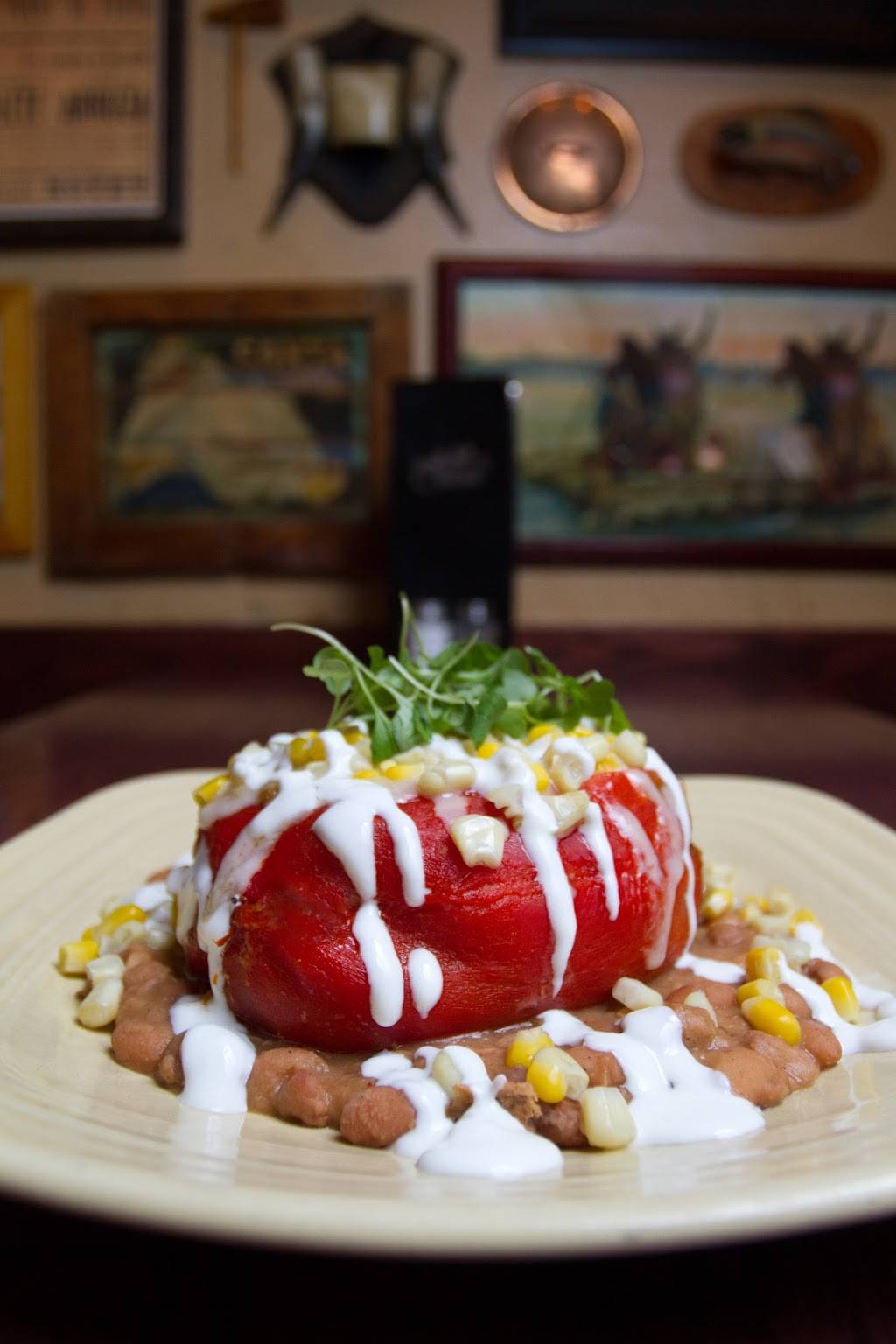 Saloon | restaurant | 112 E College St, Iowa City, IA 52240, USA | 3193543837 OR +1 319-354-3837