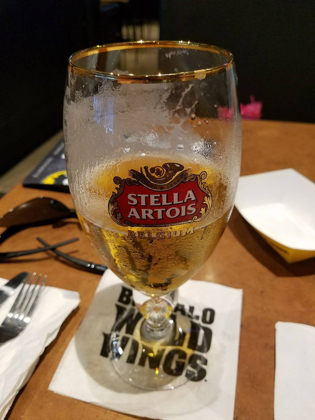 Buffalo Wild Wings | restaurant | 200 Biggs Blvd, Harrison, OH 45030, USA | 5132029464 OR +1 513-202-9464