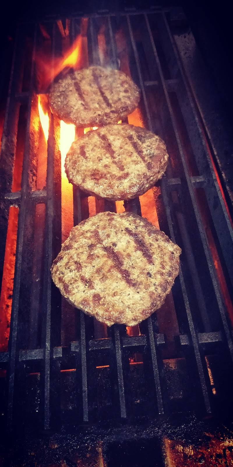 A1 Burgers & Wings | restaurant | 1717 28th St SW Ste J, Wyoming, MI 49519, USA | 6166086695 OR +1 616-608-6695