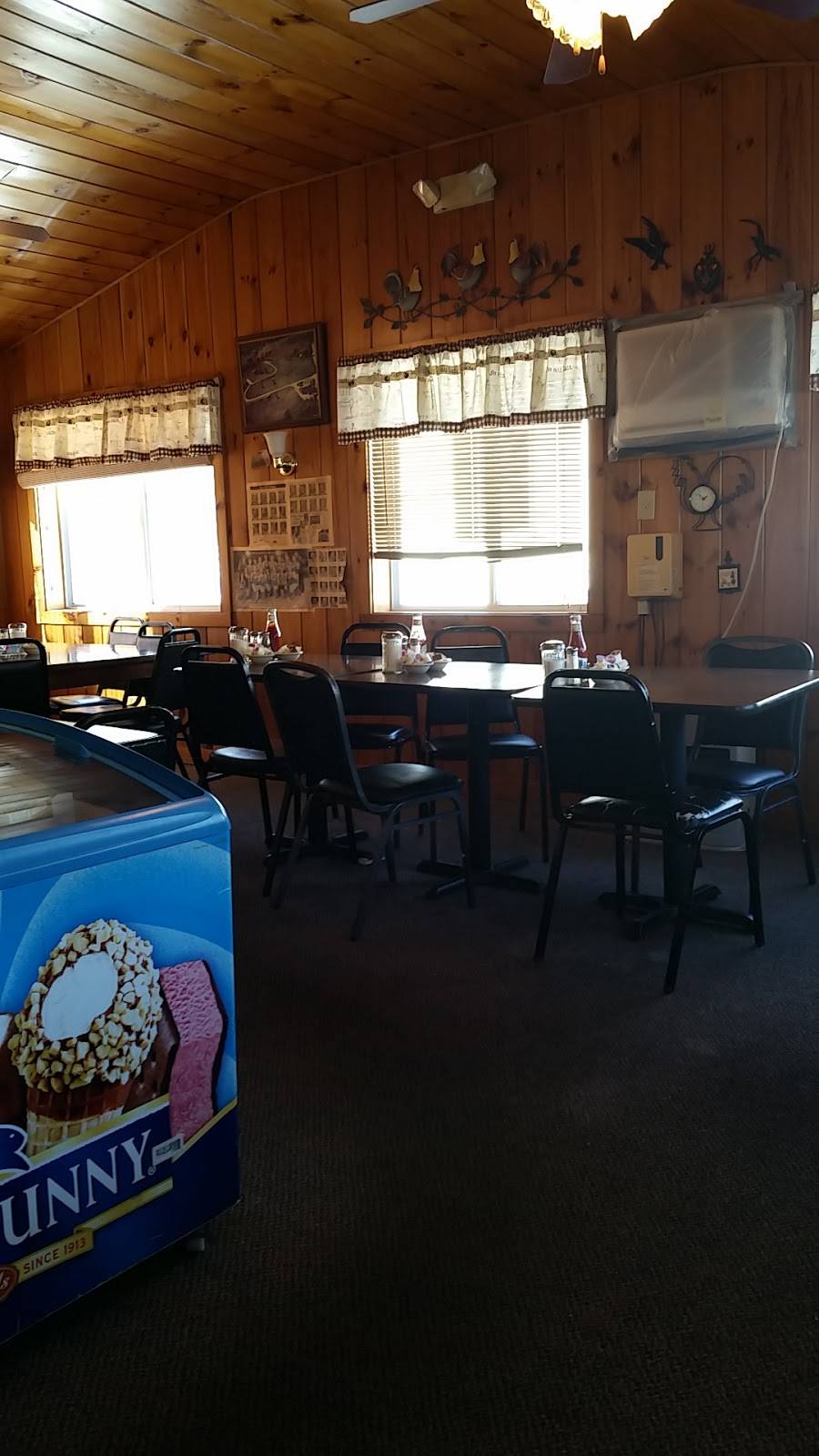 J Rs Eatery | restaurant | 4601 US-7, Pittsford, VT 05763, USA | 8024832348 OR +1 802-483-2348