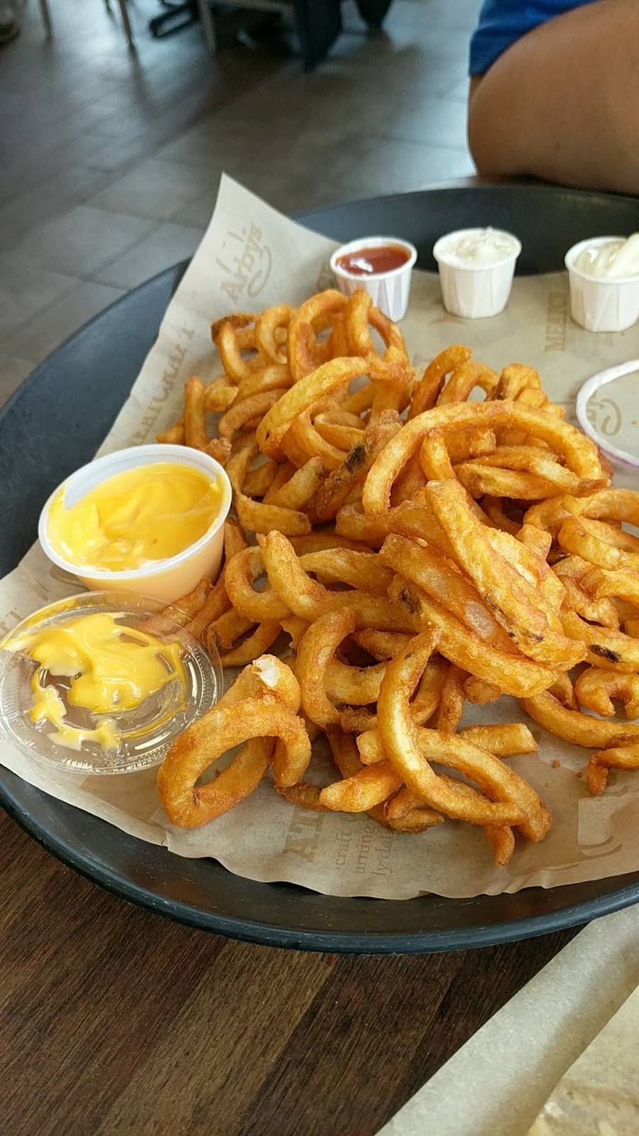 Arbys | restaurant | 172 Market St, Potsdam, NY 13676, USA | 3152651240 OR +1 315-265-1240