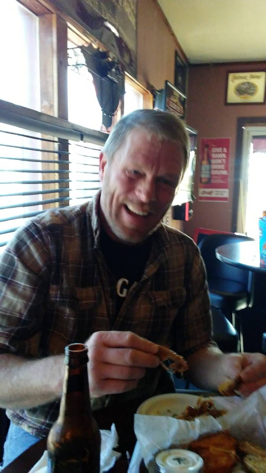 Traffic Jam Pub & Grub | restaurant | 27632 State Hwy Y, Rocky Mount, MO 65072, USA | 5733928501 OR +1 573-392-8501