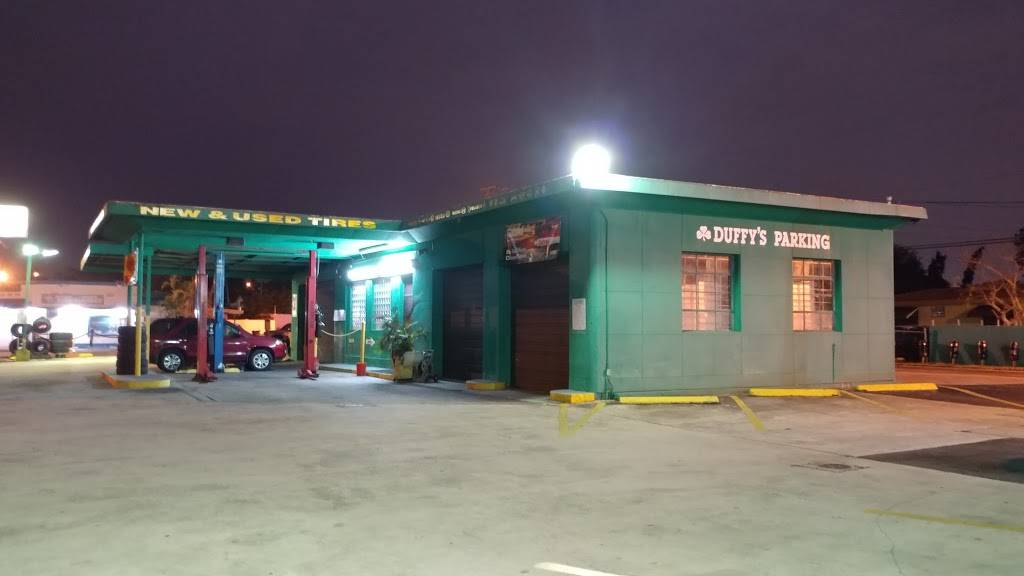 Duffys Tavern | restaurant | 2108 SW 57th Ave, Miami, FL 33155, USA | 3052646580 OR +1 305-264-6580