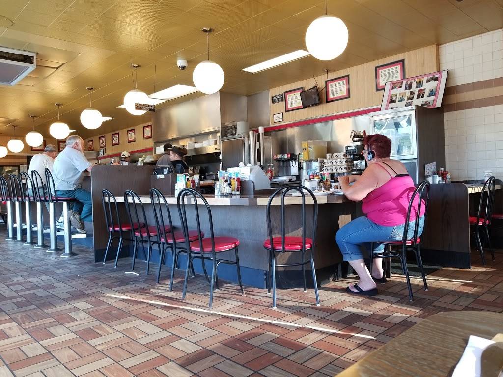 Waffle House | meal takeaway | 525 S US-601, Lugoff, SC 29078, USA | 8034385414 OR +1 803-438-5414