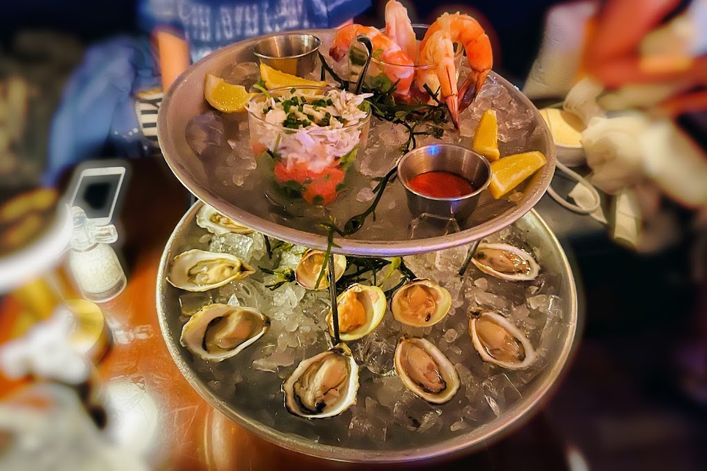 Cru | restaurant | 1 Straight Wharf, Nantucket, MA 02554, USA | 5082289278 OR +1 508-228-9278