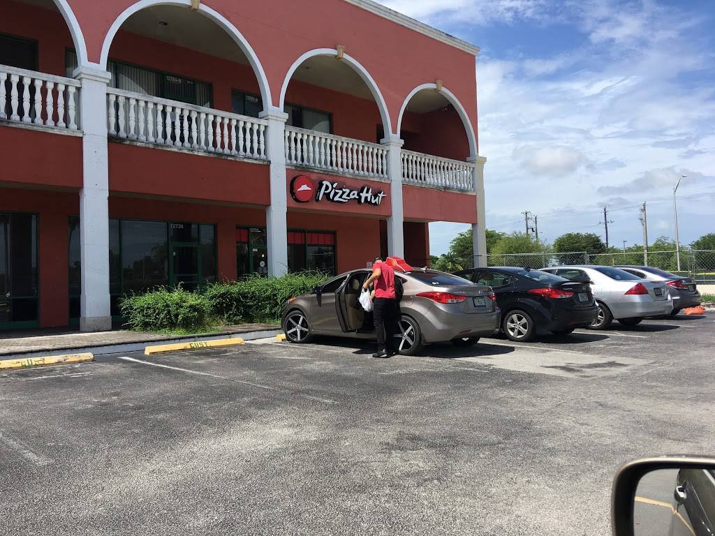 Pizza Hut | meal takeaway | 12733 SW 42nd St, Miami, FL 33175, USA | 3052251800 OR +1 305-225-1800