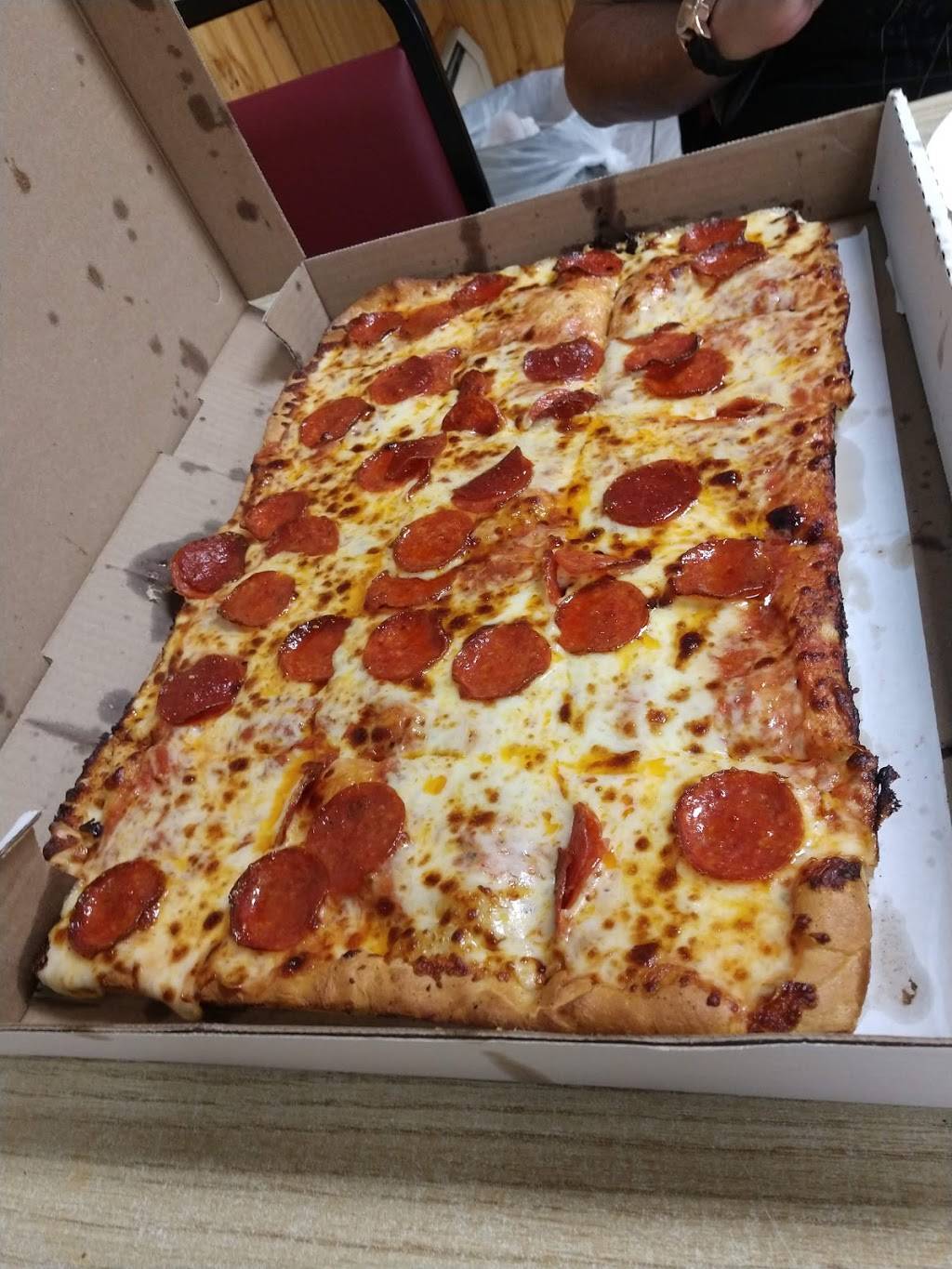 Frenchys Pizzeria | restaurant | 2210 Niagara St, Niagara Falls, NY 14303, USA | 7162825091 OR +1 716-282-5091