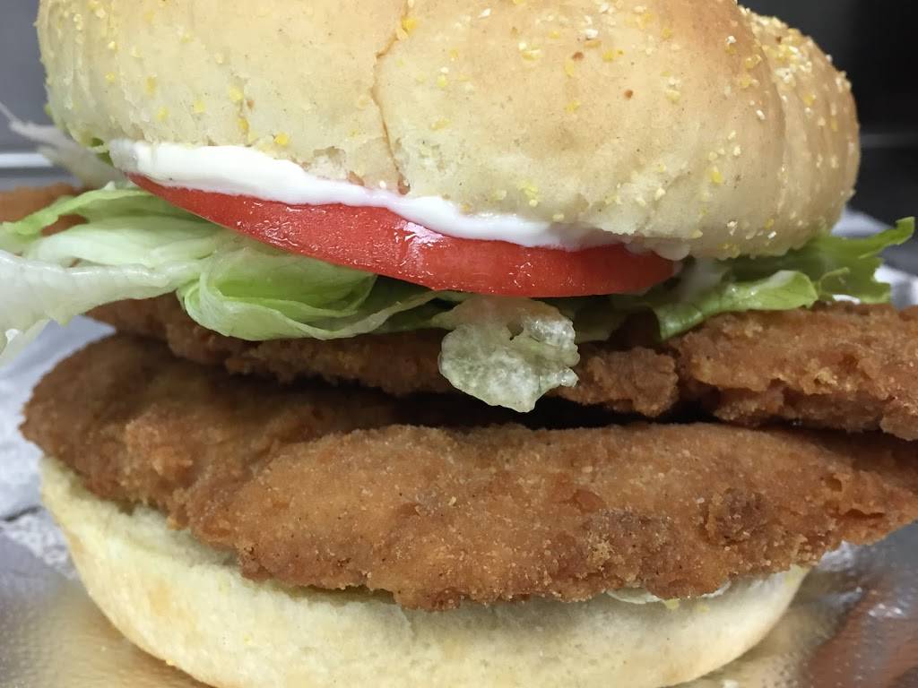 Cruisers Pit Beef | restaurant | 2340 Ruth Ave, Sparrows Point, MD 21219, USA | 4104775555 OR +1 410-477-5555