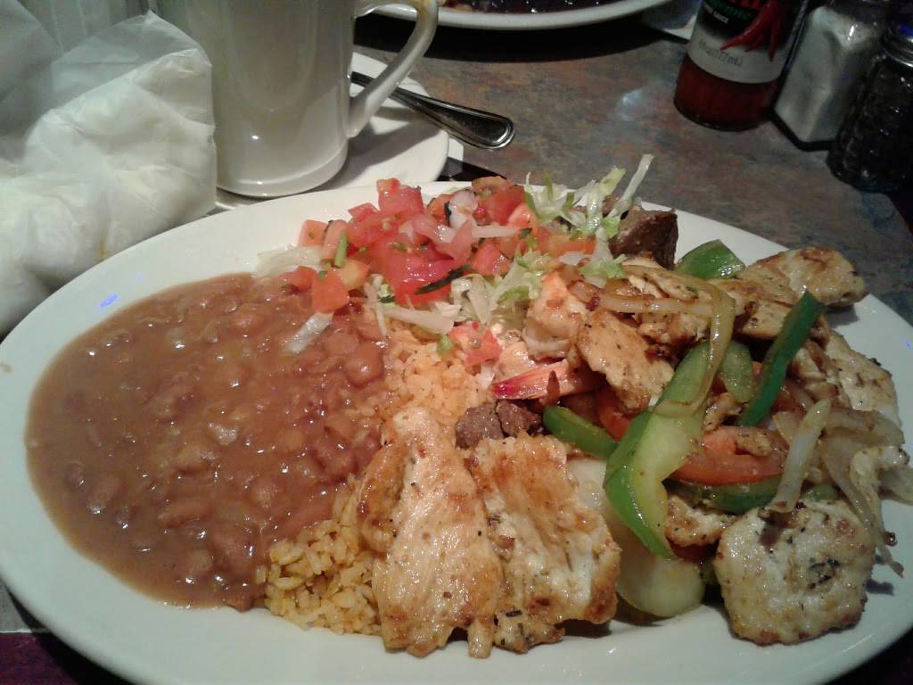 Castros | restaurant | 511 Myrtle Ave, Brooklyn, NY 11205, USA | 7183981459 OR +1 718-398-1459