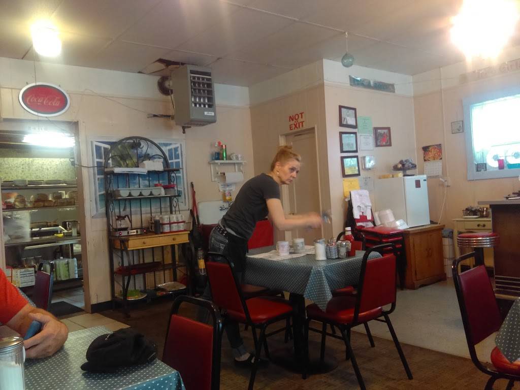 Christinas Place | restaurant | 75 Oak St, Westerly, RI 02891, USA | 4015963406 OR +1 401-596-3406