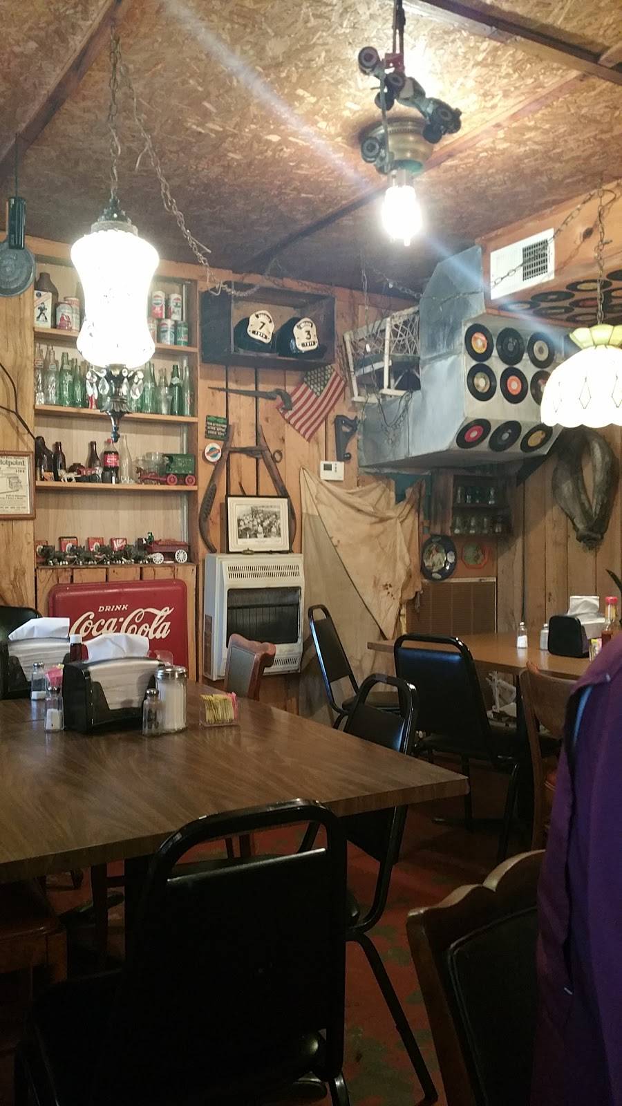 Pats Restaurant | restaurant | 5495 Broad St N, Trezevant, TN 38258, USA | 7316696001 OR +1 731-669-6001