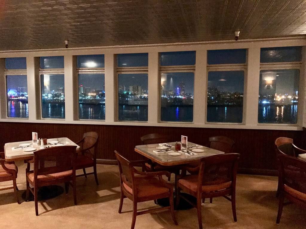 Chelsea Chowder House & Bar | restaurant | 1126 Queens Hwy, Long Beach, CA 90802, USA | 5624996695 OR +1 562-499-6695