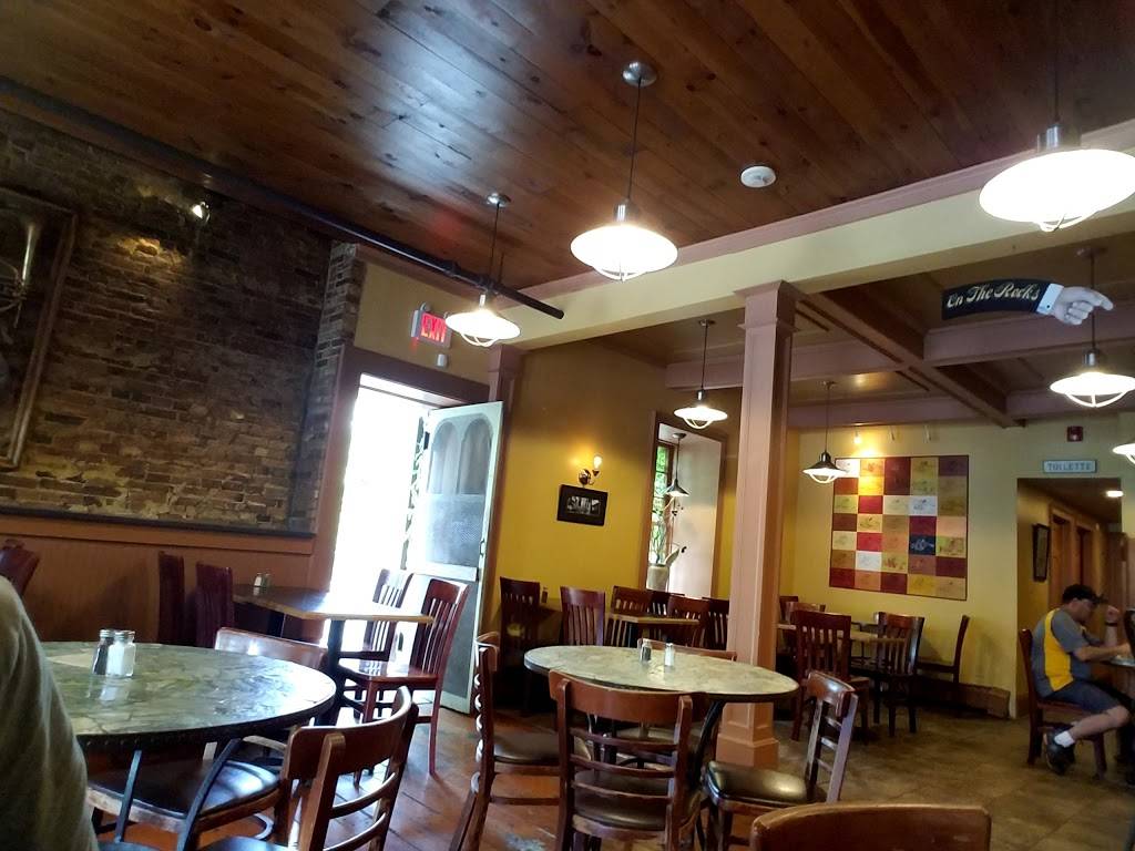 Tin Pan Galley Restaurant - Fine Dining, serving Breakfast, Lunc | restaurant | 110 W Main St, Sackets Harbor, NY 13685, USA | 3156463812 OR +1 315-646-3812