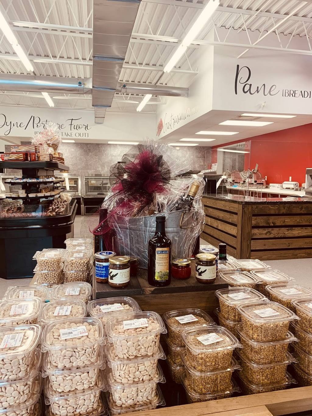 Giuseppes Italian Market | restaurant | 1201 Youngstown Warren Rd, Niles, OH 44446, USA | 3305056400 OR +1 330-505-6400