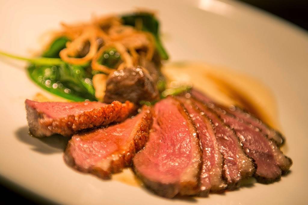 Petits Creux | restaurant | 1125 Avenue Cartier, Québec, QC G1R 2S6, Canada | 5817425050 OR +1 581-742-5050