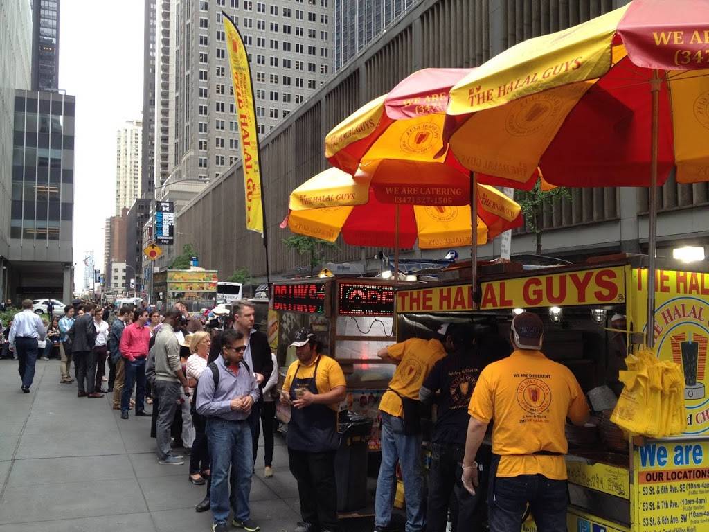 The Halal Guys | restaurant | 4 Teterboro Landing Drive, Teterboro, NJ 07608, USA | 2012882525 OR +1 201-288-2525